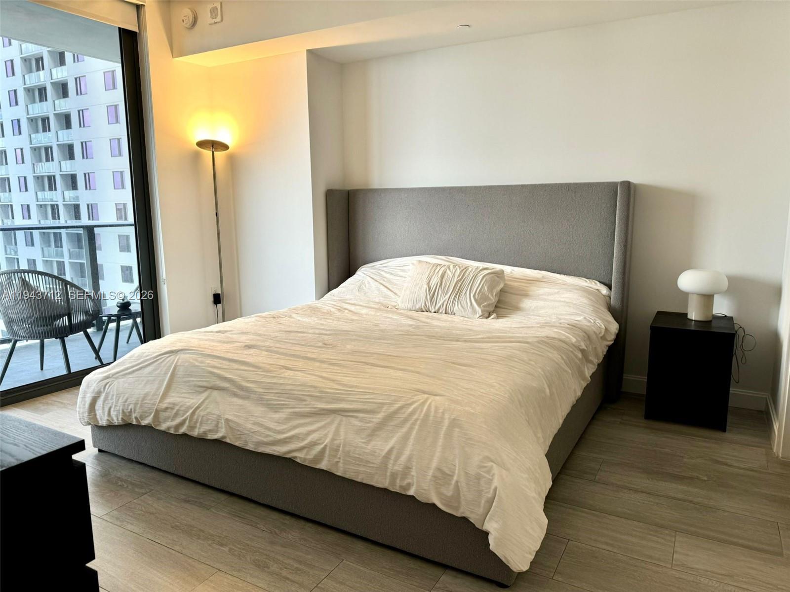 BRICKELL HEIGHTS EAST CON - Residential Lease