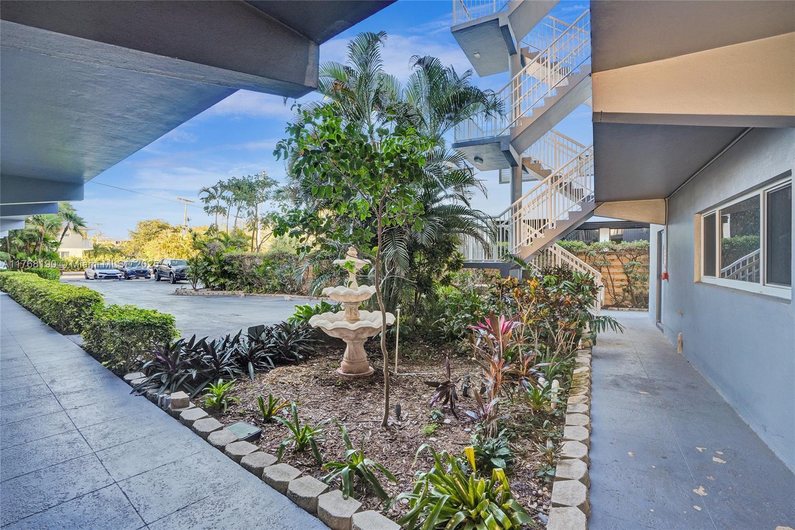 FAIRBANKS TERRACE SOUTH C - Residential