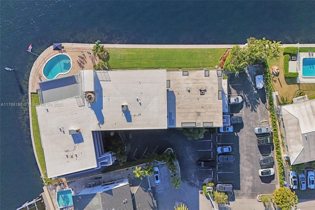 listing image 49