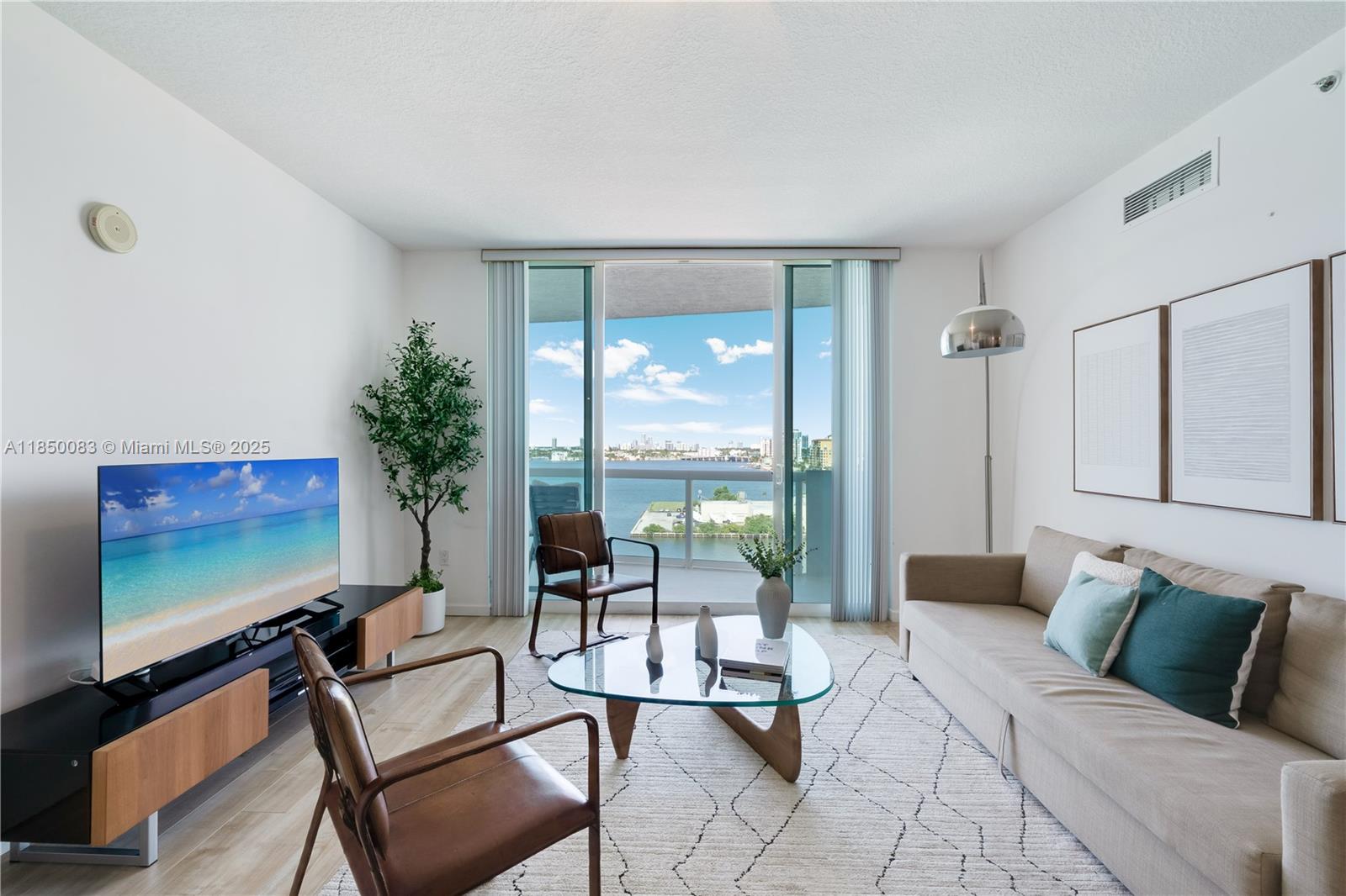7910 Harbor Island Dr 1102