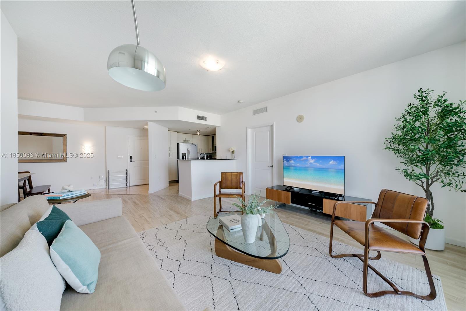 7910 Harbor Island Dr 1102