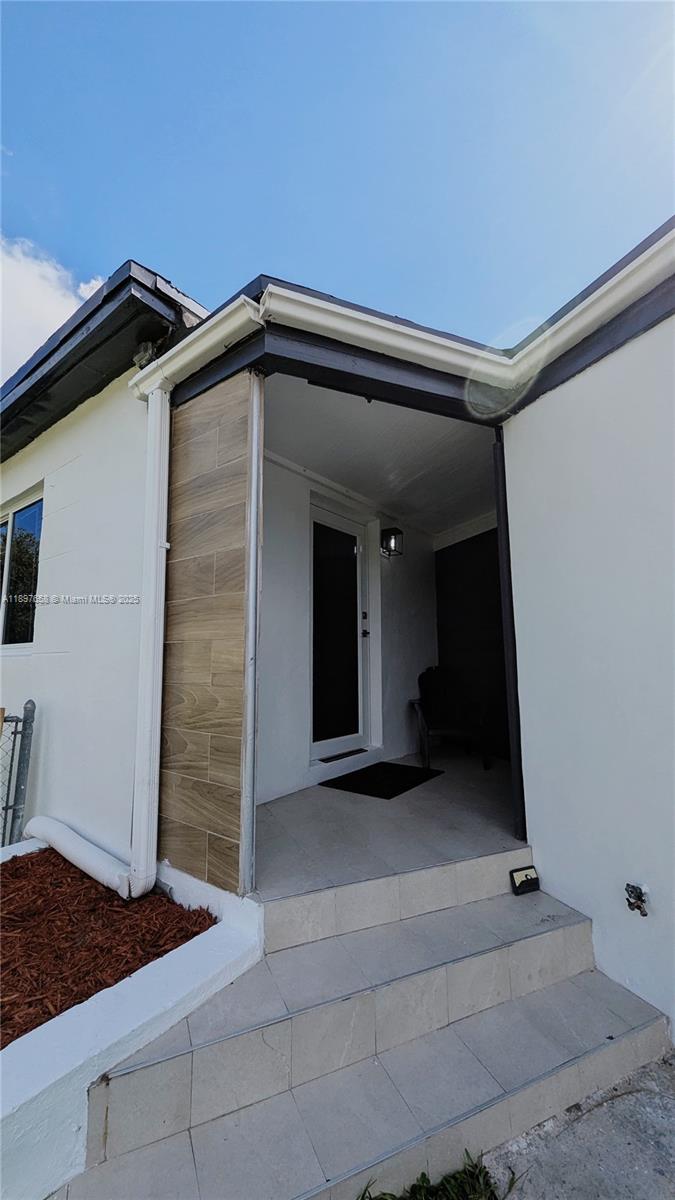 OVERBROOK SHORES NO 3 - Residential Lease