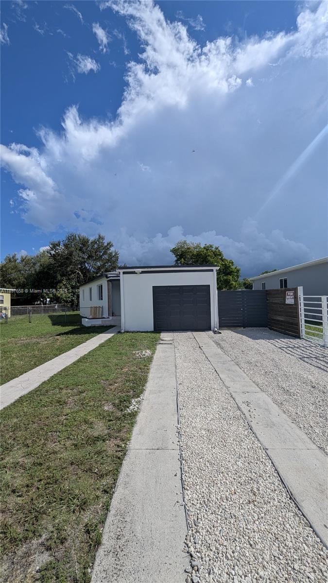 OVERBROOK SHORES NO 3 - Residential Lease