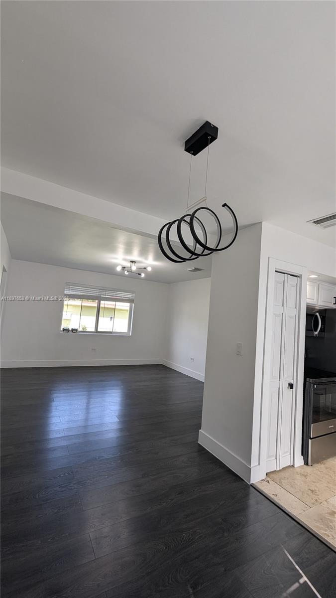 OVERBROOK SHORES NO 3 - Residential Lease