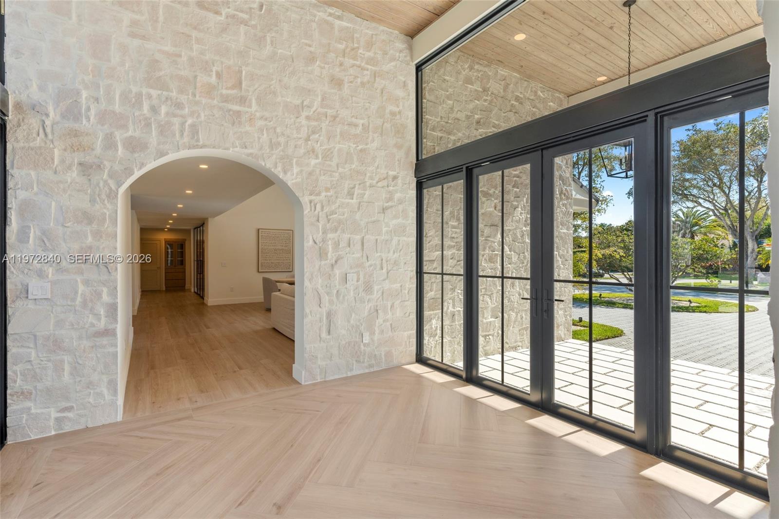 BANYAN WOODS - Residential