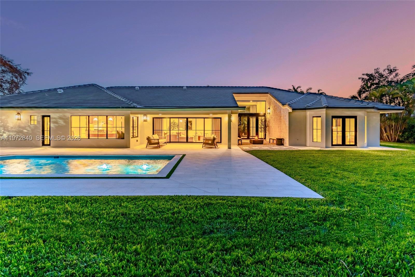 BANYAN WOODS - Residential