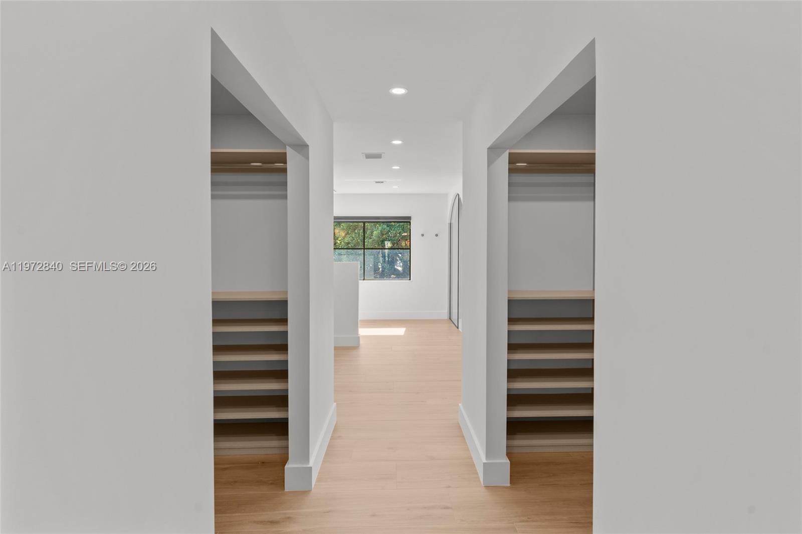 BANYAN WOODS - Residential