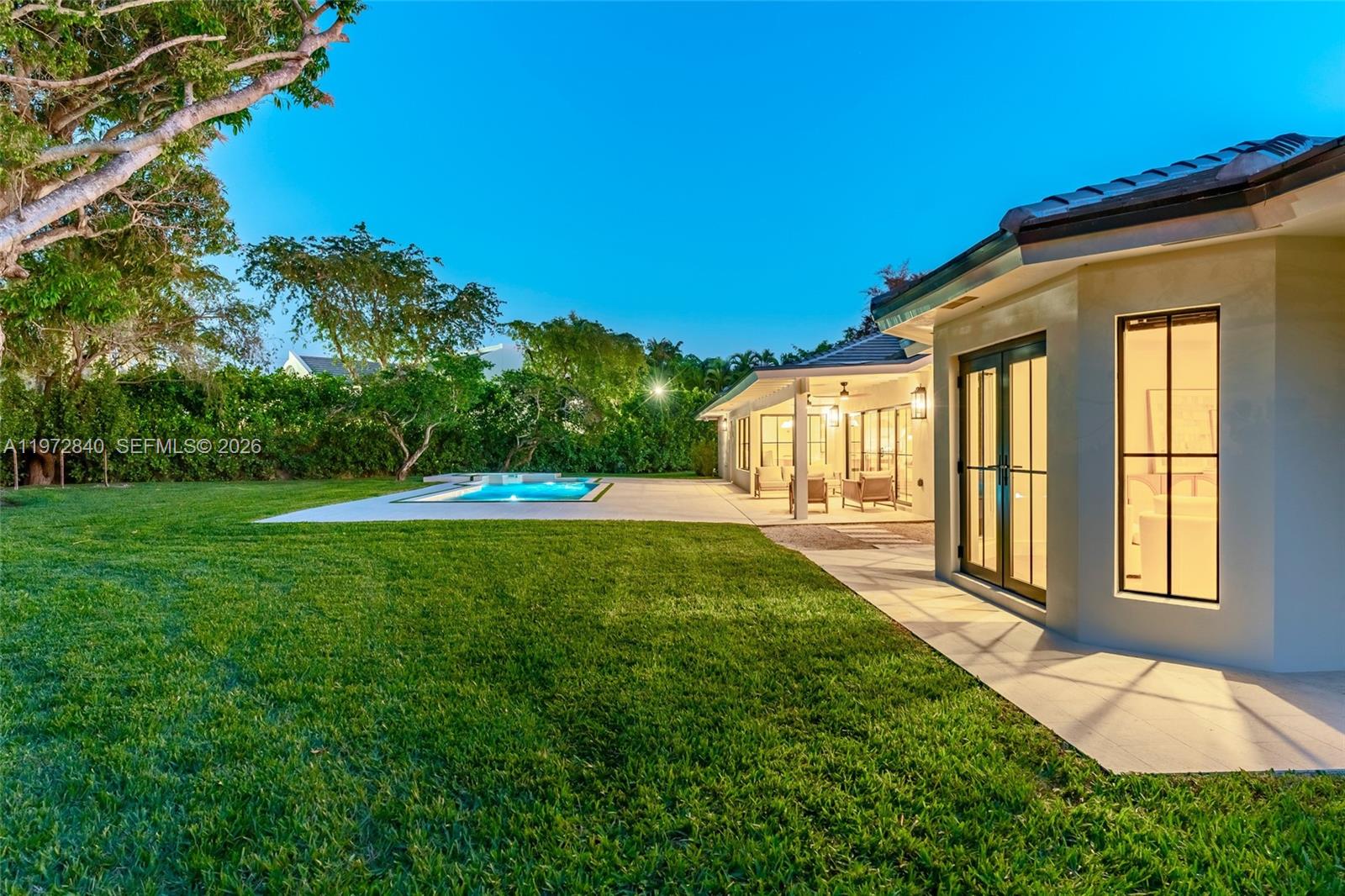 BANYAN WOODS - Residential