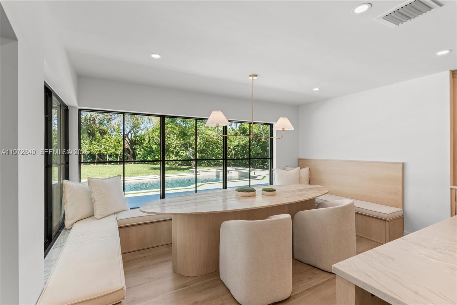 BANYAN WOODS - Residential