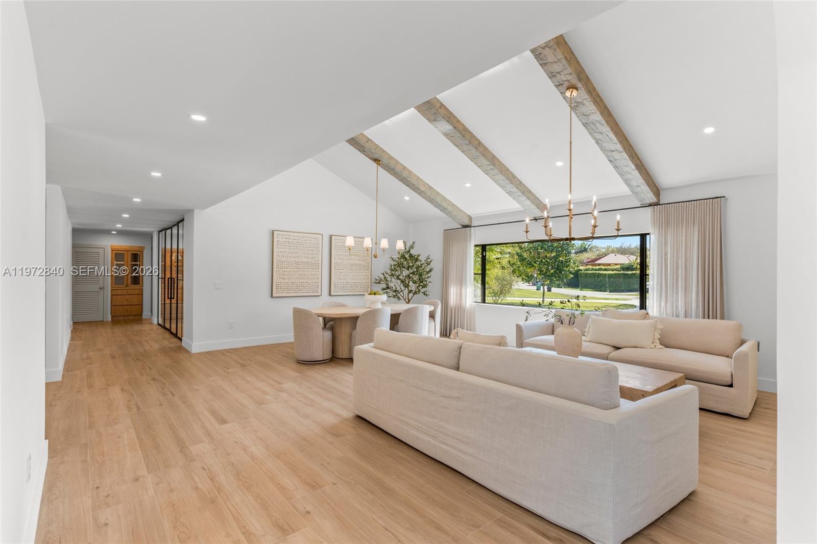 BANYAN WOODS - Residential