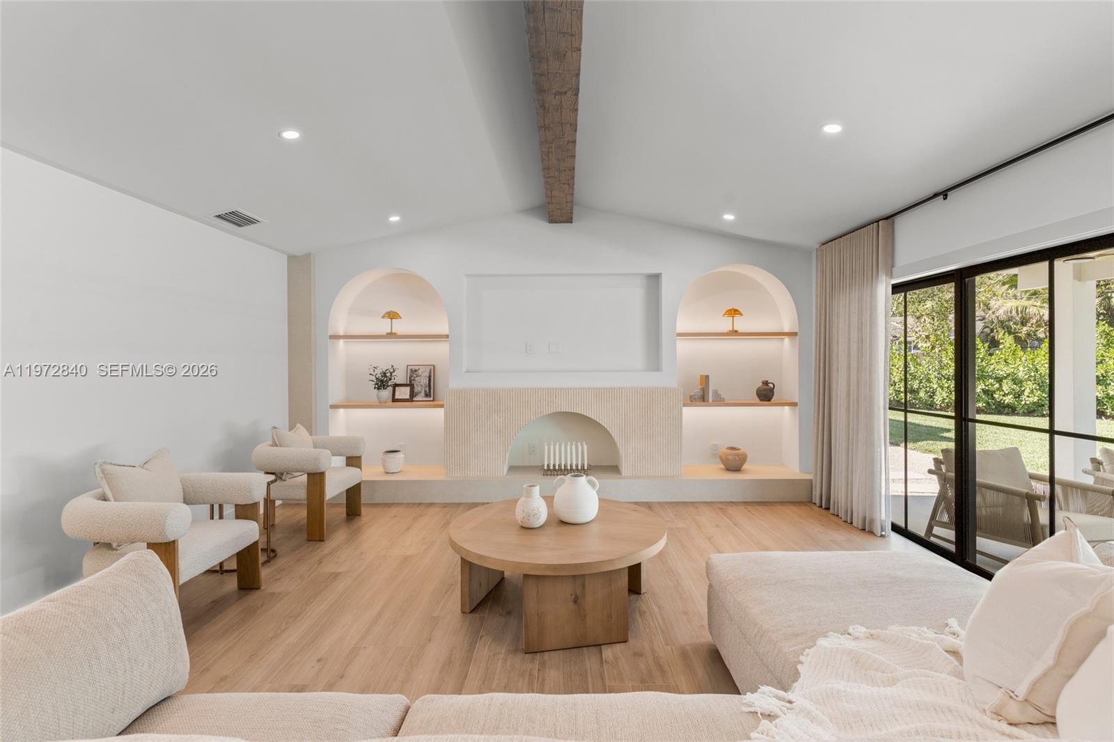 BANYAN WOODS - Residential