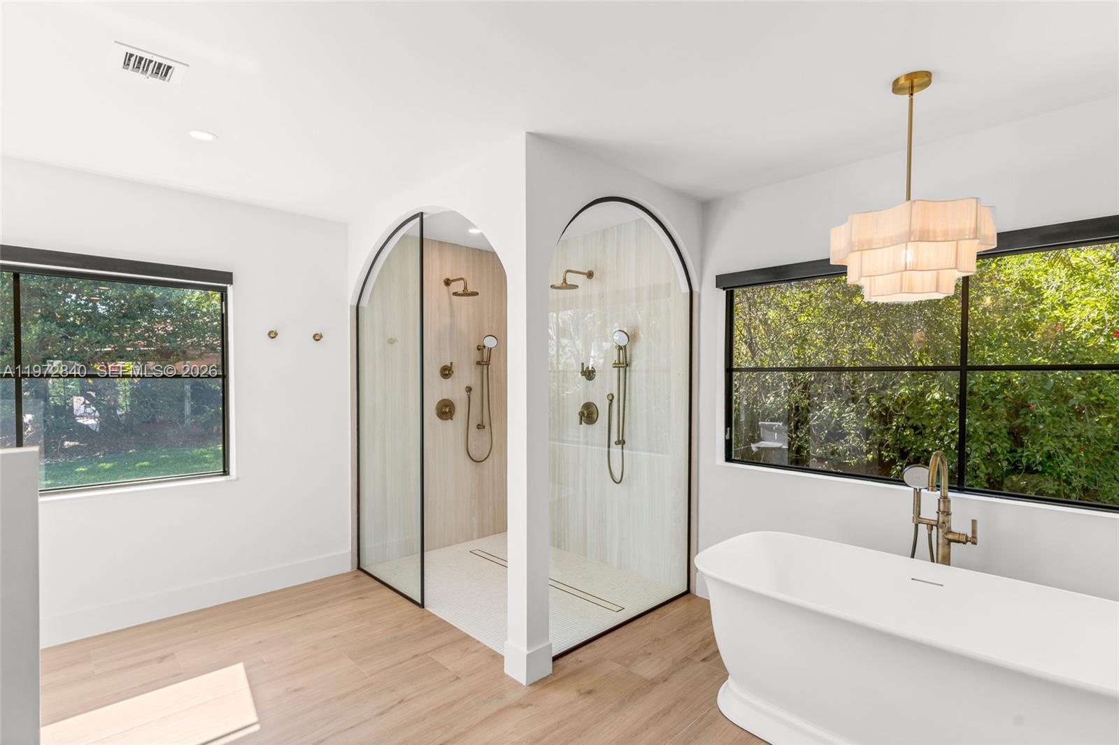 BANYAN WOODS - Residential