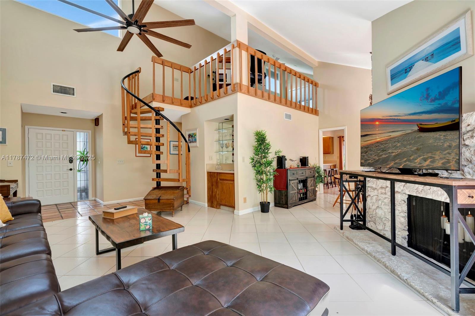 GREENS CAY OF JONATHANS L - Residential
