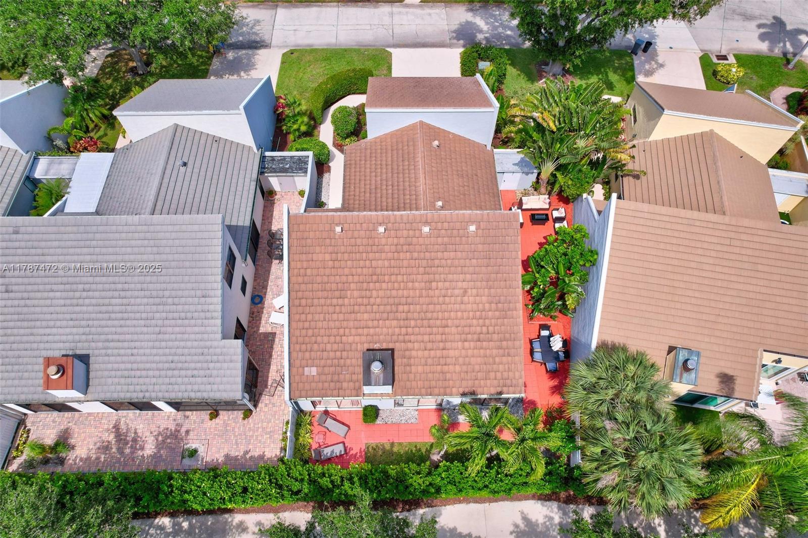 GREENS CAY OF JONATHANS L - Residential