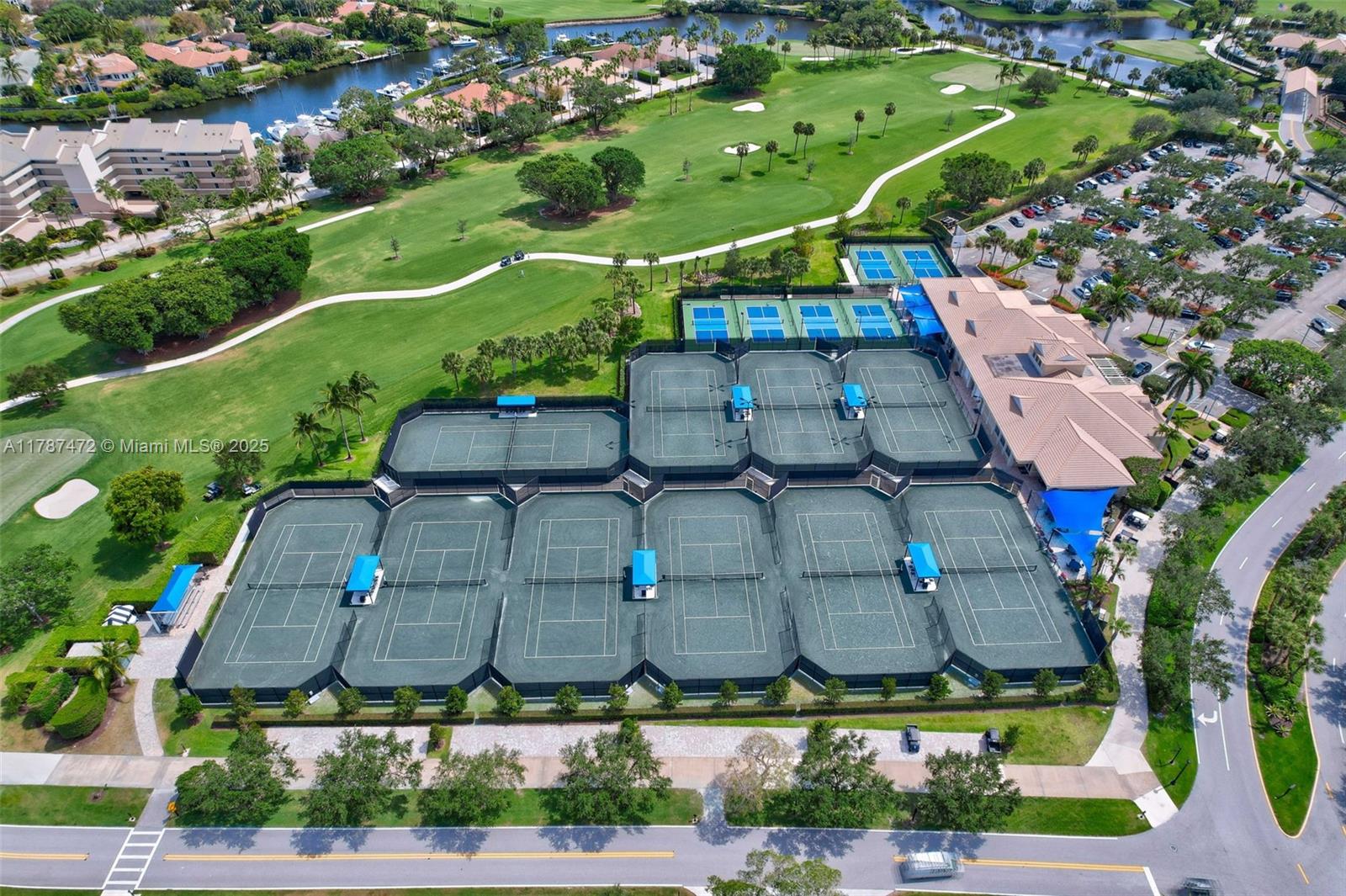 GREENS CAY OF JONATHANS L - Residential