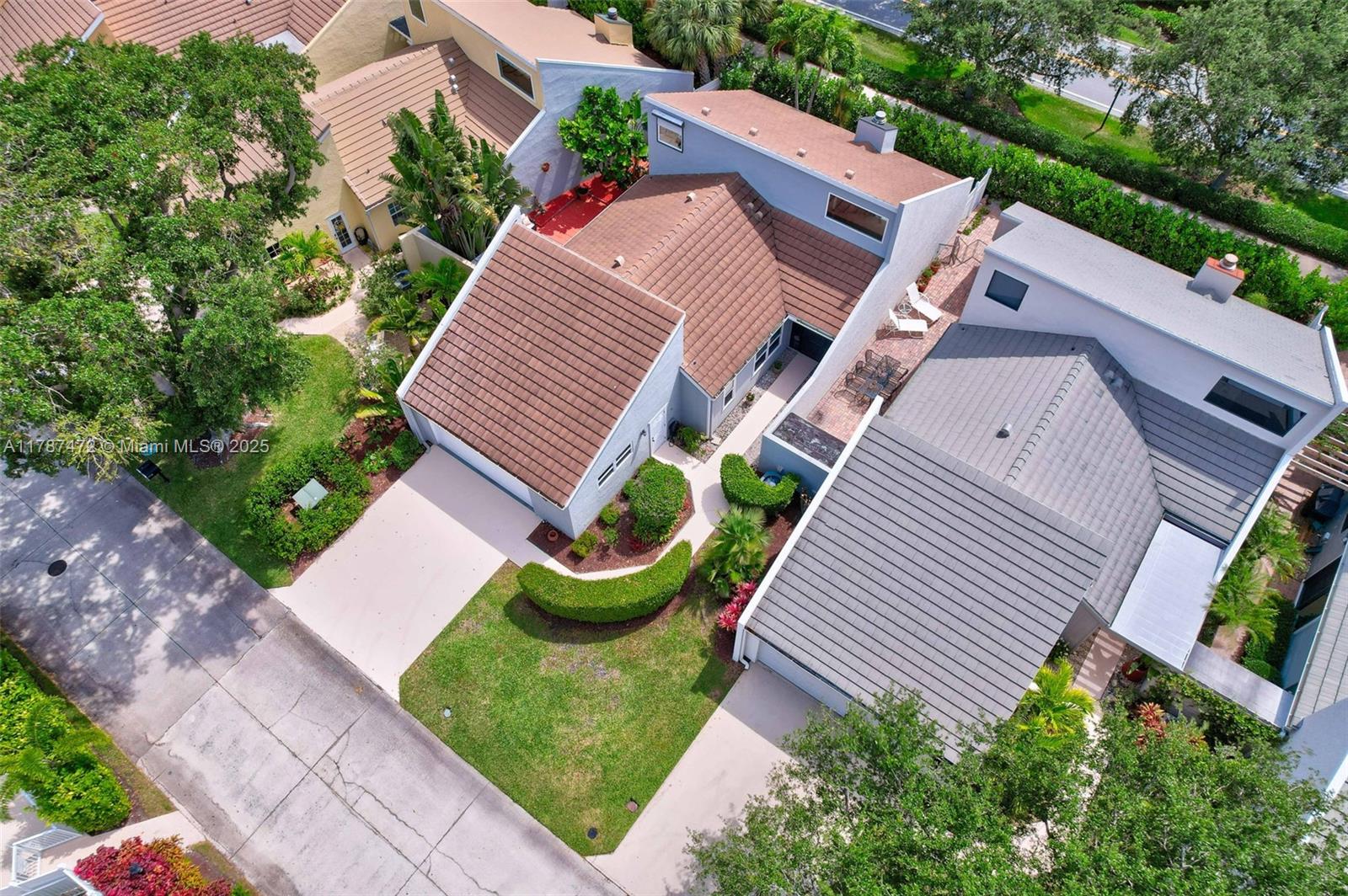 GREENS CAY OF JONATHANS L - Residential