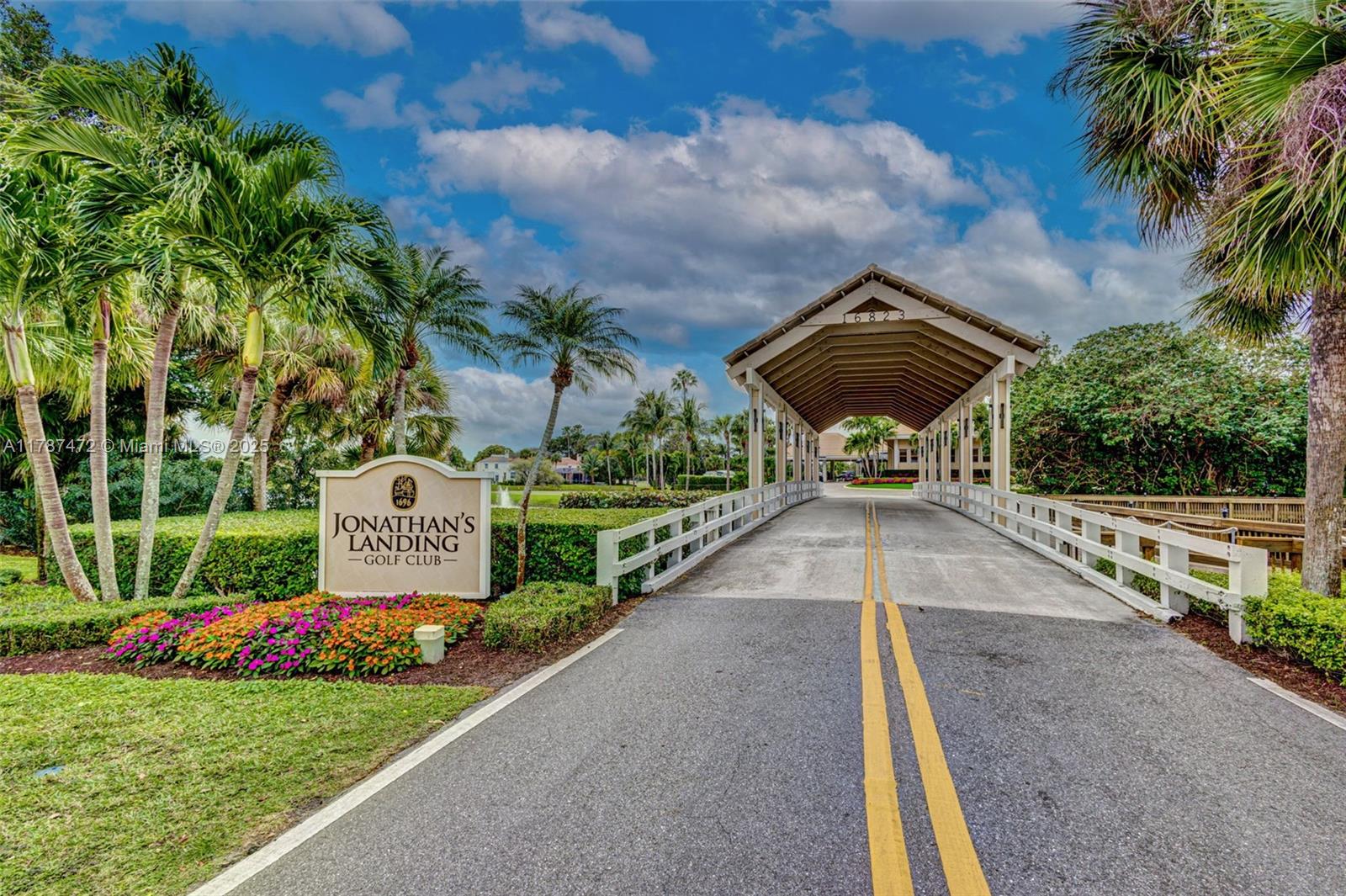 GREENS CAY OF JONATHANS L - Residential