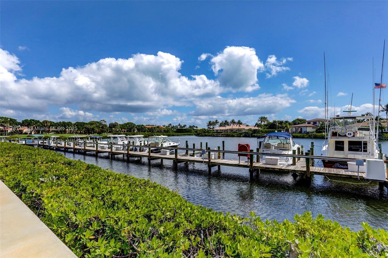 GREENS CAY OF JONATHANS L - Residential