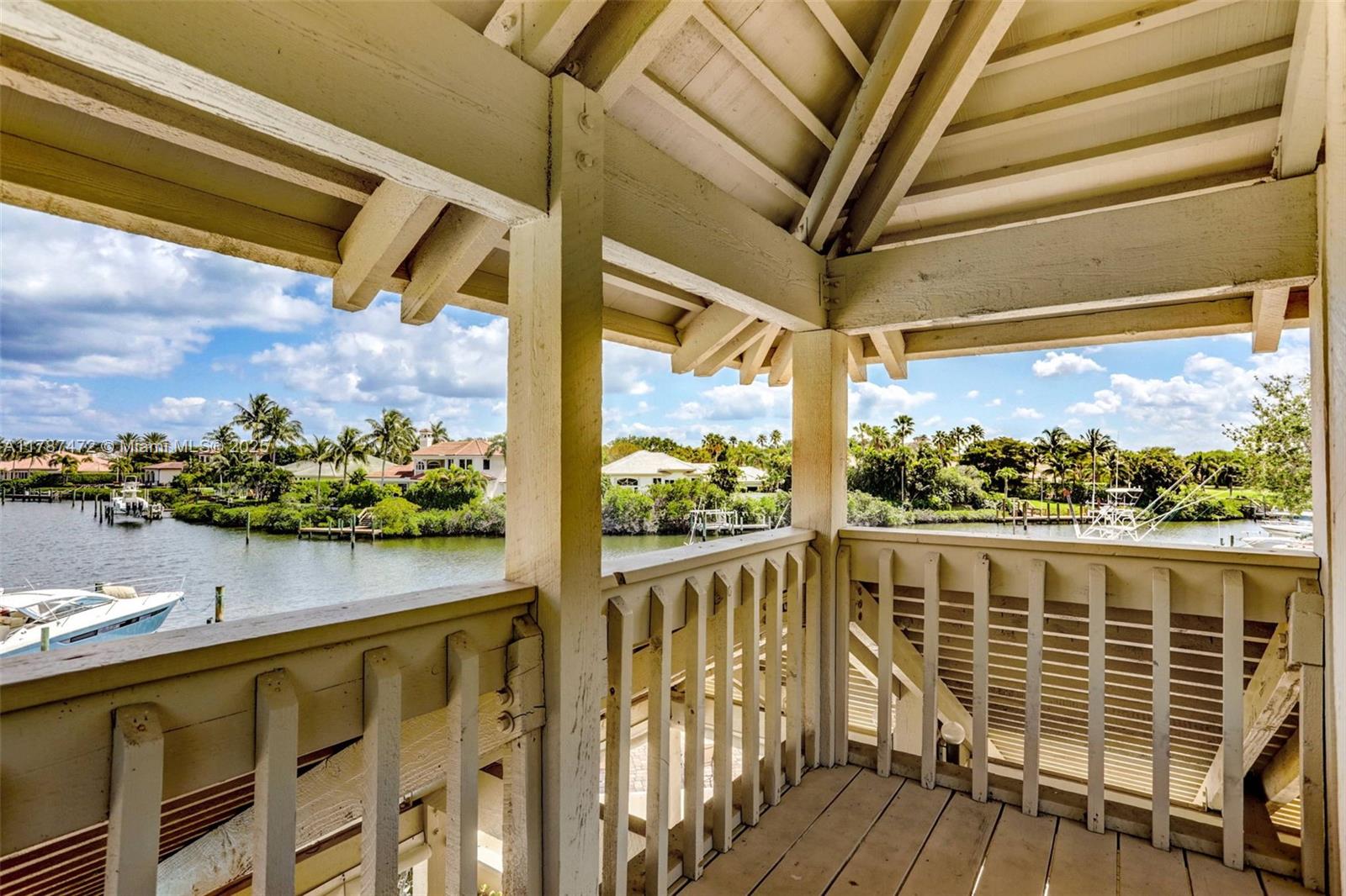 GREENS CAY OF JONATHANS L - Residential