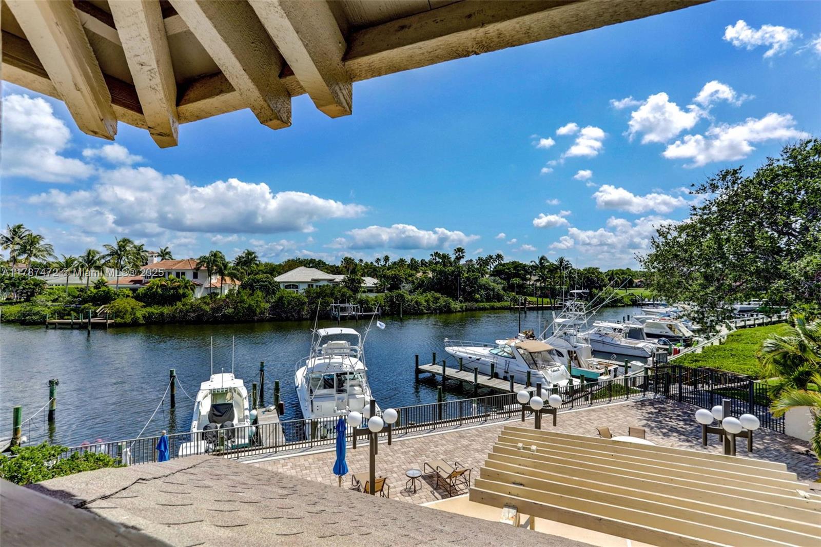 GREENS CAY OF JONATHANS L - Residential