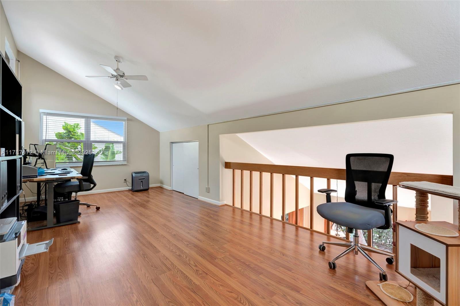 GREENS CAY OF JONATHANS L - Residential
