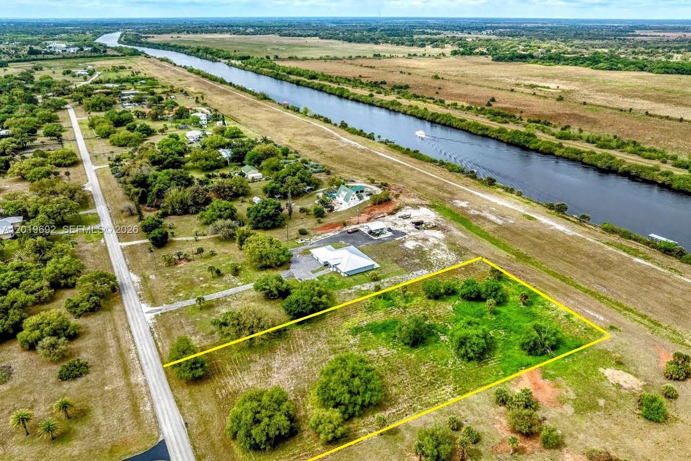 1589 Frontier Circle