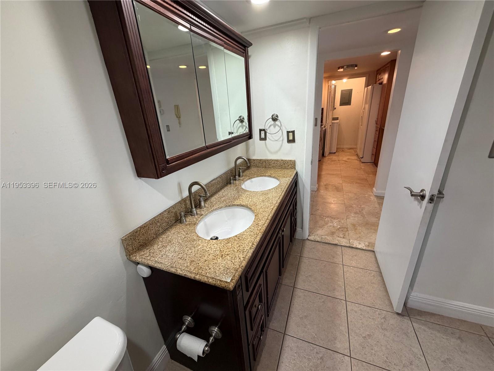 RACQUET CLUB 10 AT BONAVE - Residential