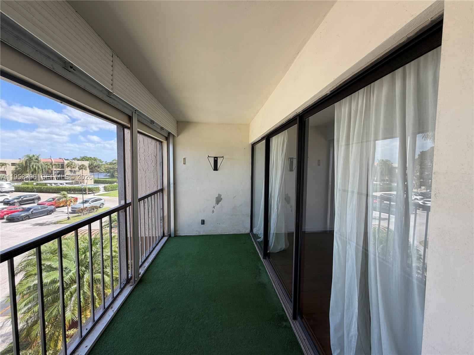 RACQUET CLUB 10 AT BONAVE - Residential