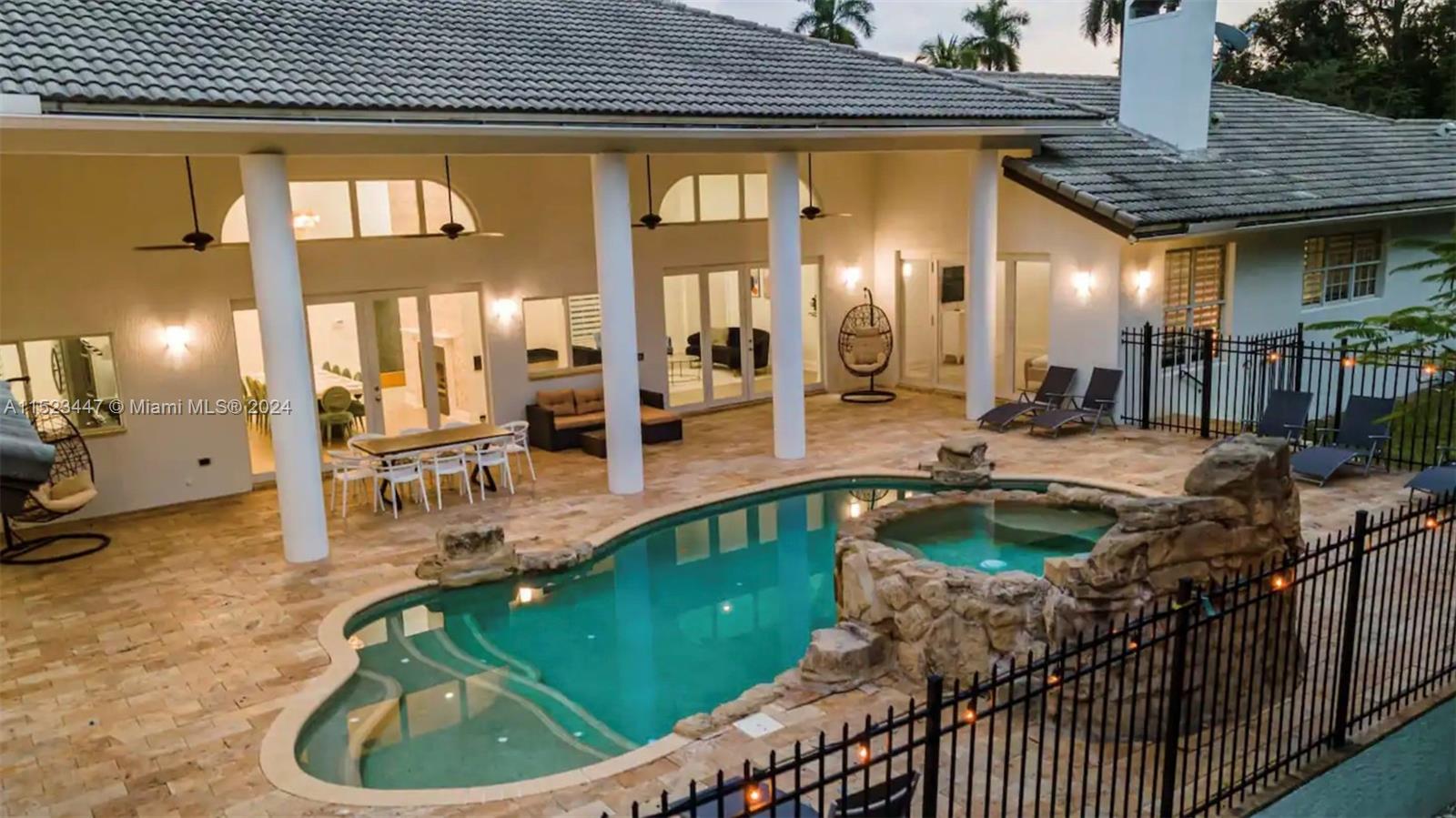 PLANTATION - Residential