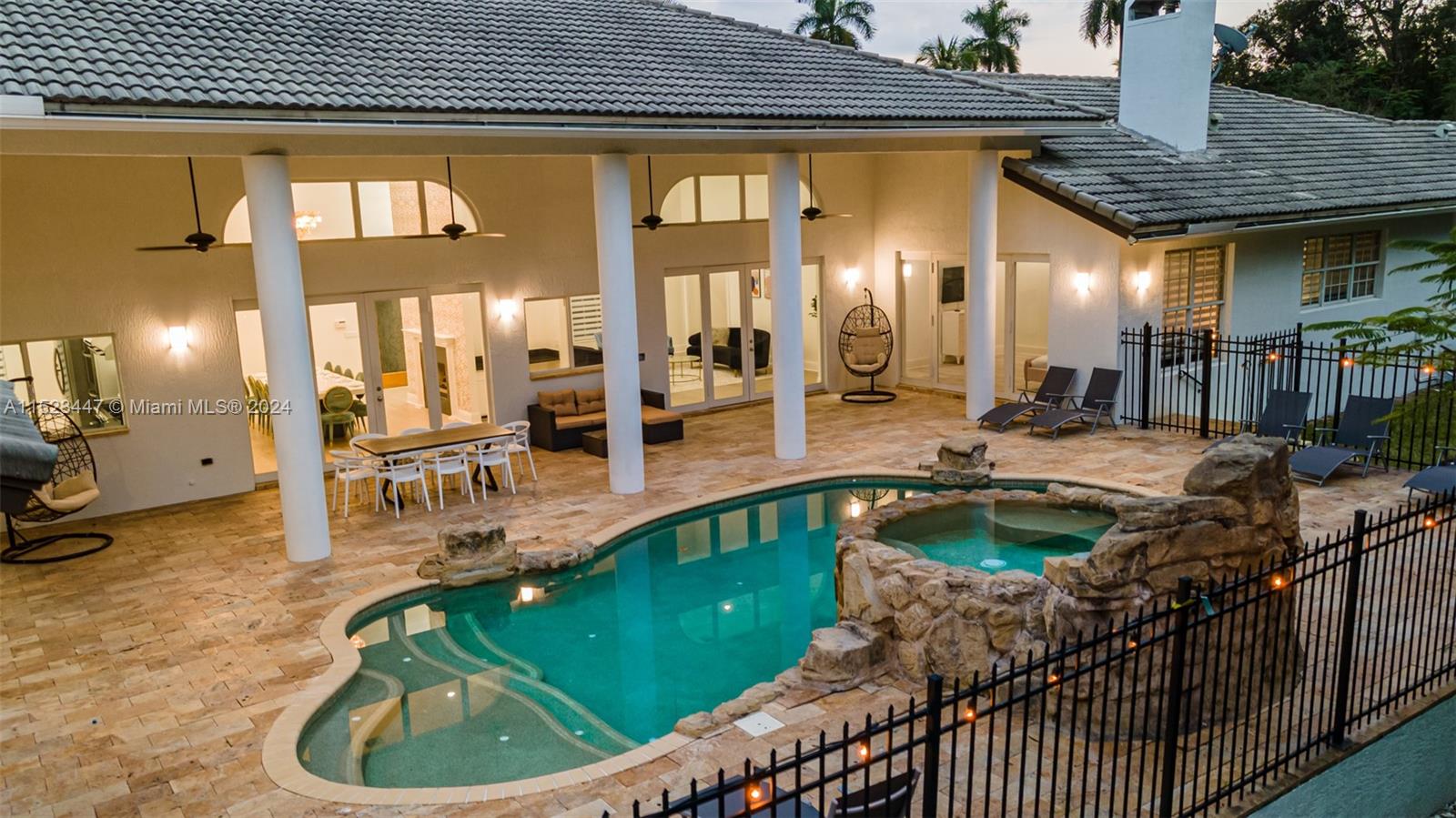 PLANTATION - Residential