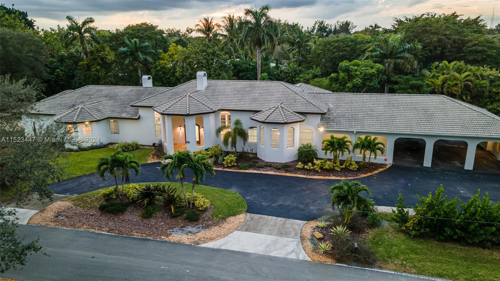 PLANTATION - Residential