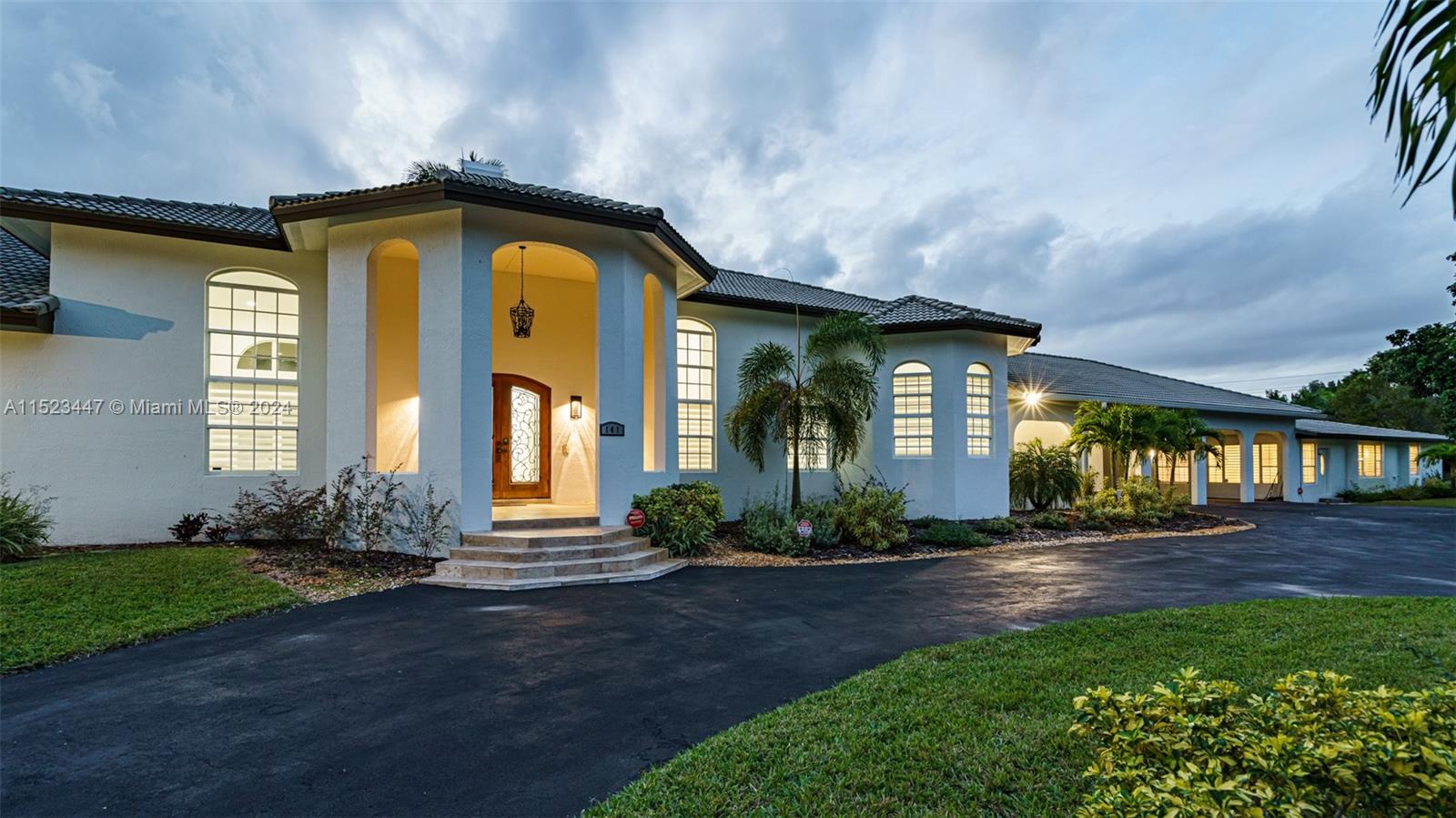 PLANTATION - Residential