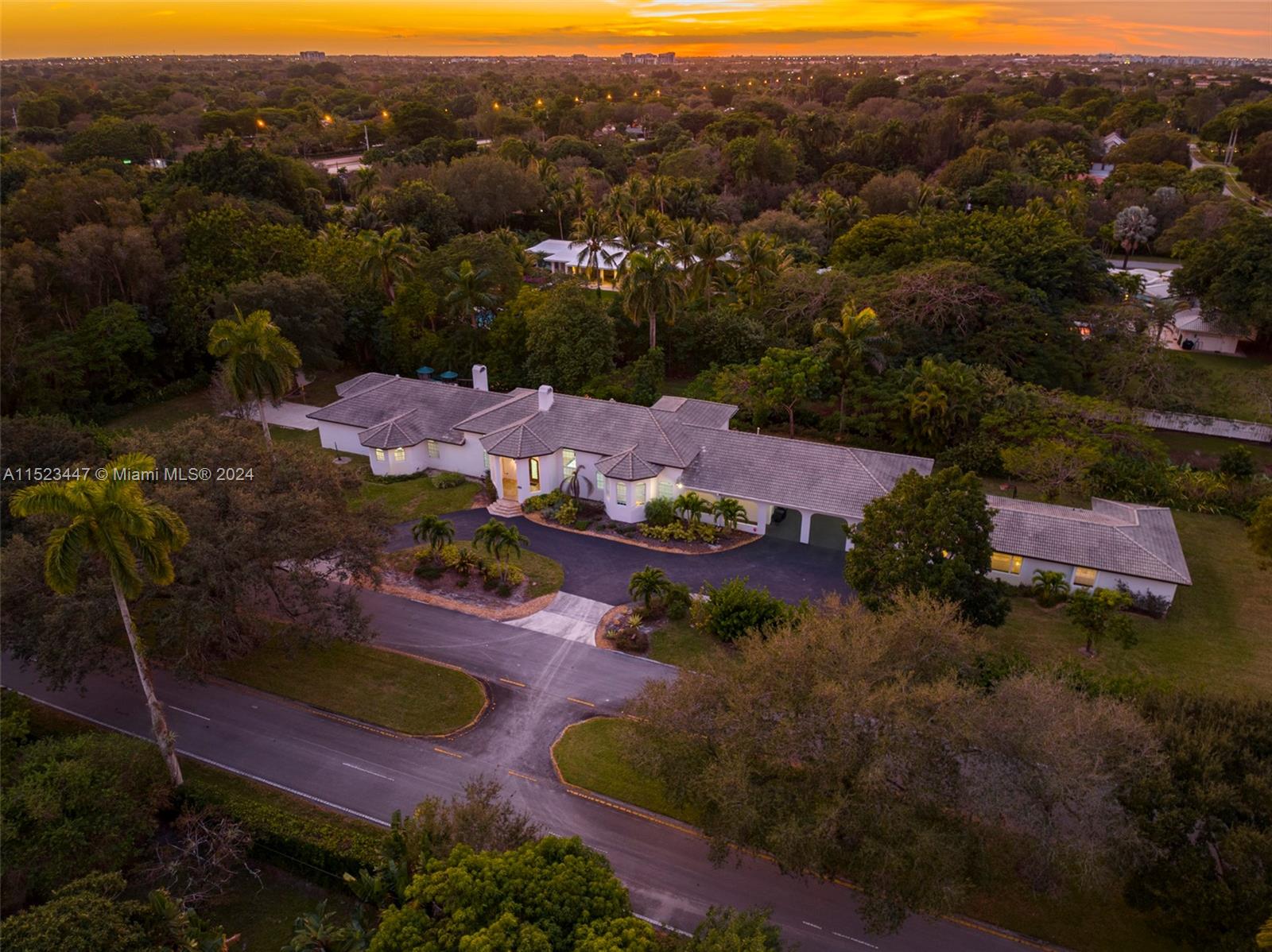 PLANTATION - Residential