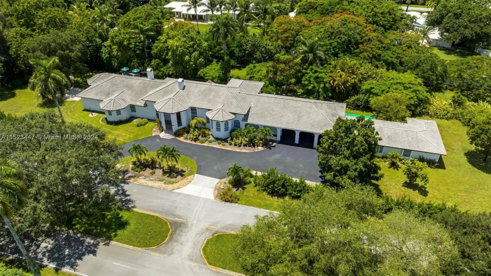 PLANTATION - Residential