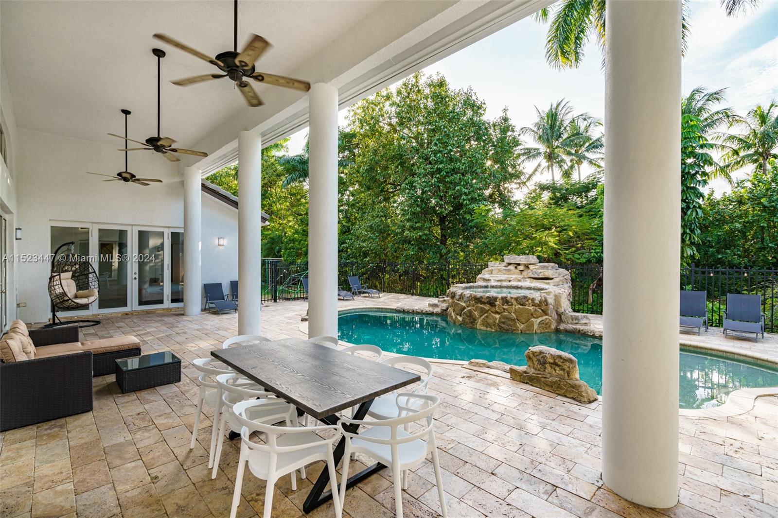 PLANTATION - Residential