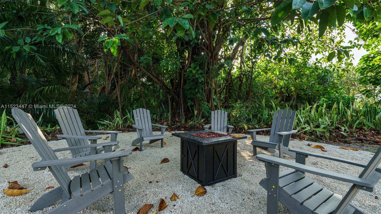 PLANTATION - Residential