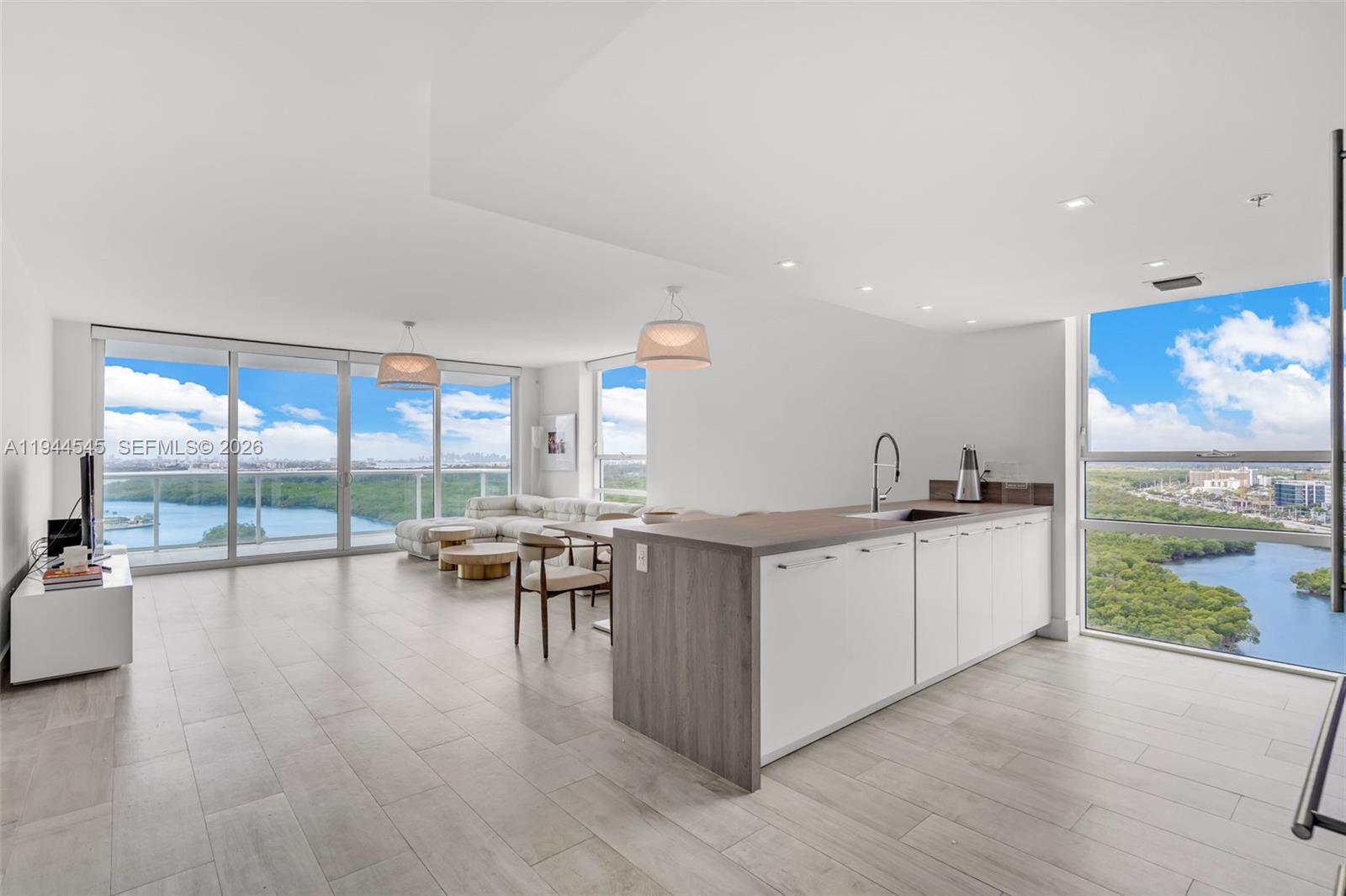 400 Sunny Isles Blvd 1801