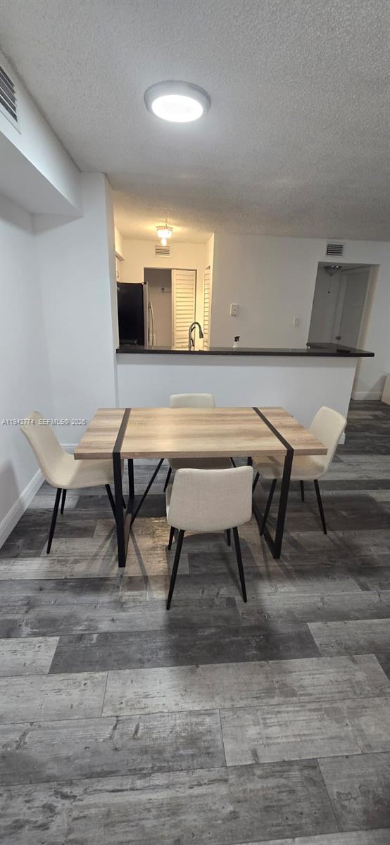 HOLLYWOOD PARC CONDOMINIU - Residential Lease