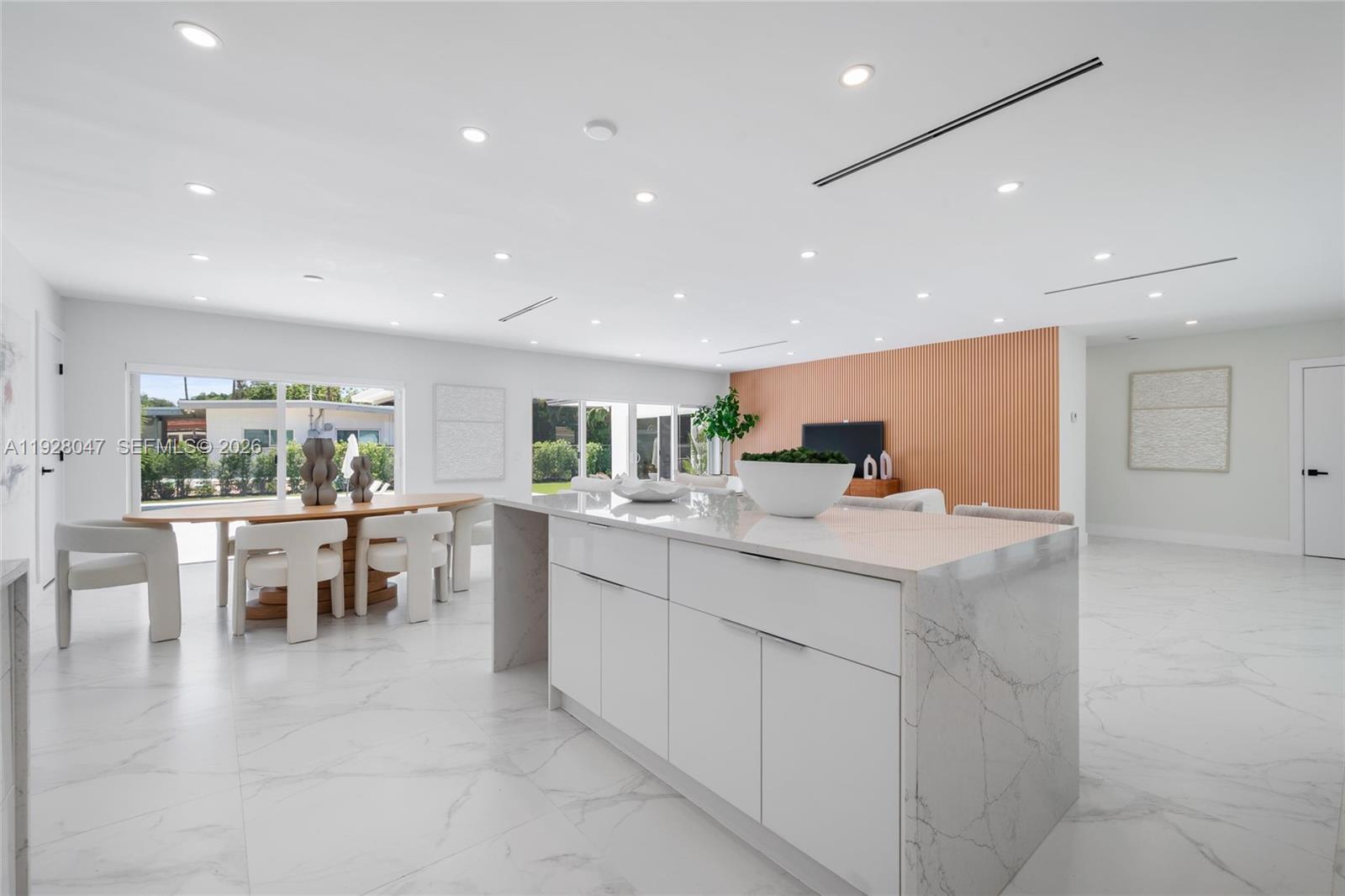 SKYLAKE MANORS - Residential