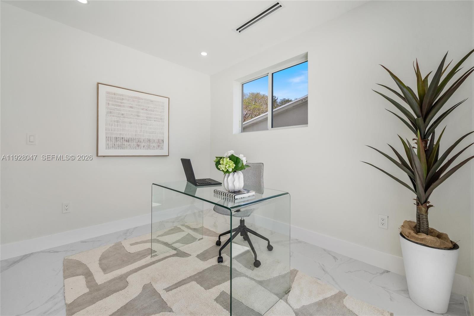 SKYLAKE MANORS - Residential