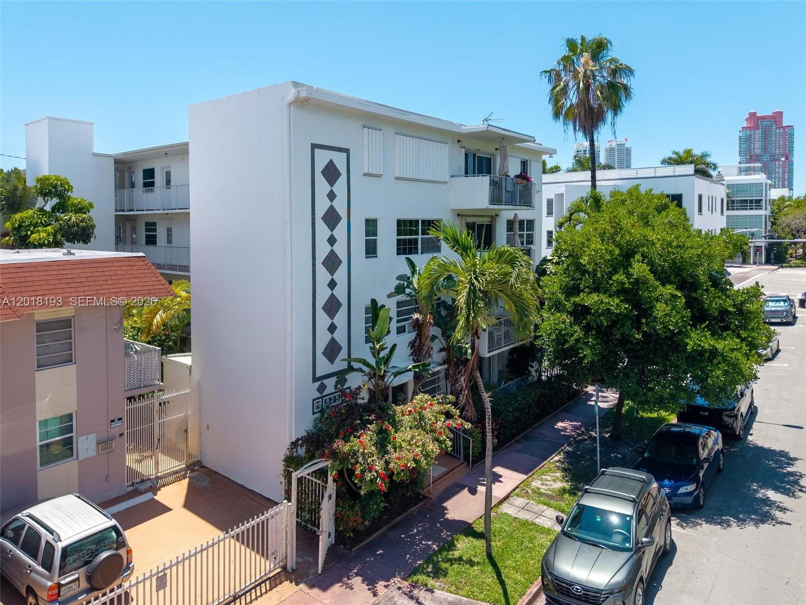 525 MERIDIAN CONDO - Residential