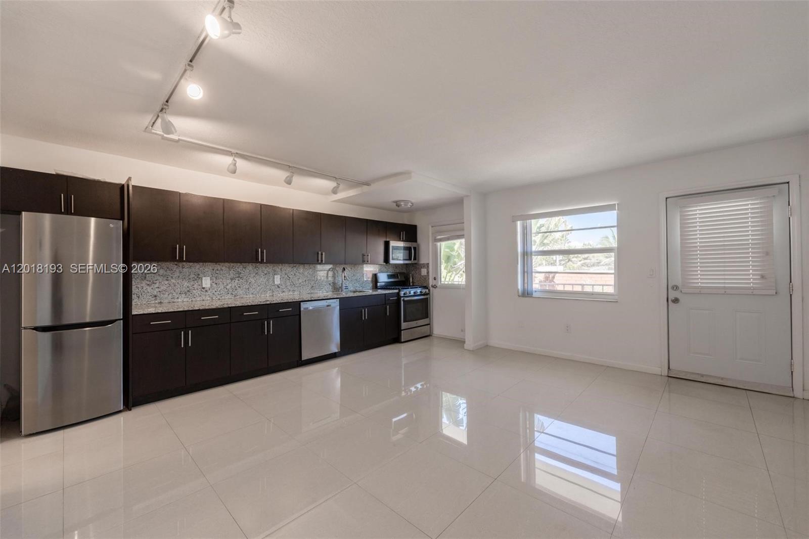 525 MERIDIAN CONDO - Residential