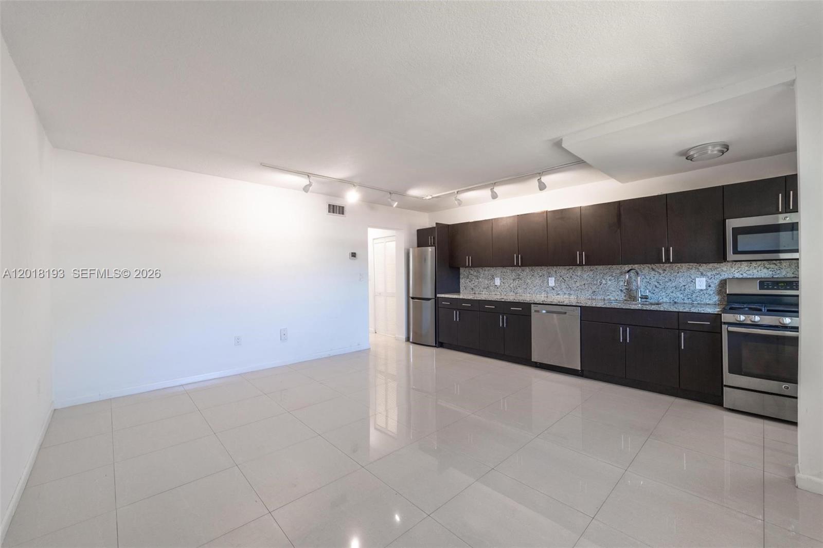 525 MERIDIAN CONDO - Residential