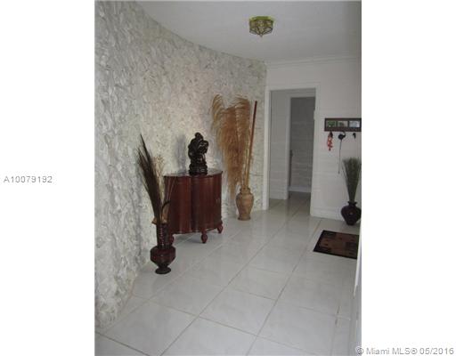 Great floor plan. Large bedrooms, one full bath Cabana, Screened pool with a beautiful covered porch area to sit around the pool. Great neighborhood and great schools.