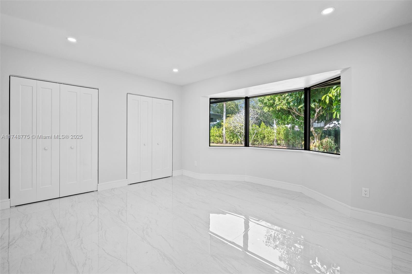 PINE SHORE SEC 1 - Residential