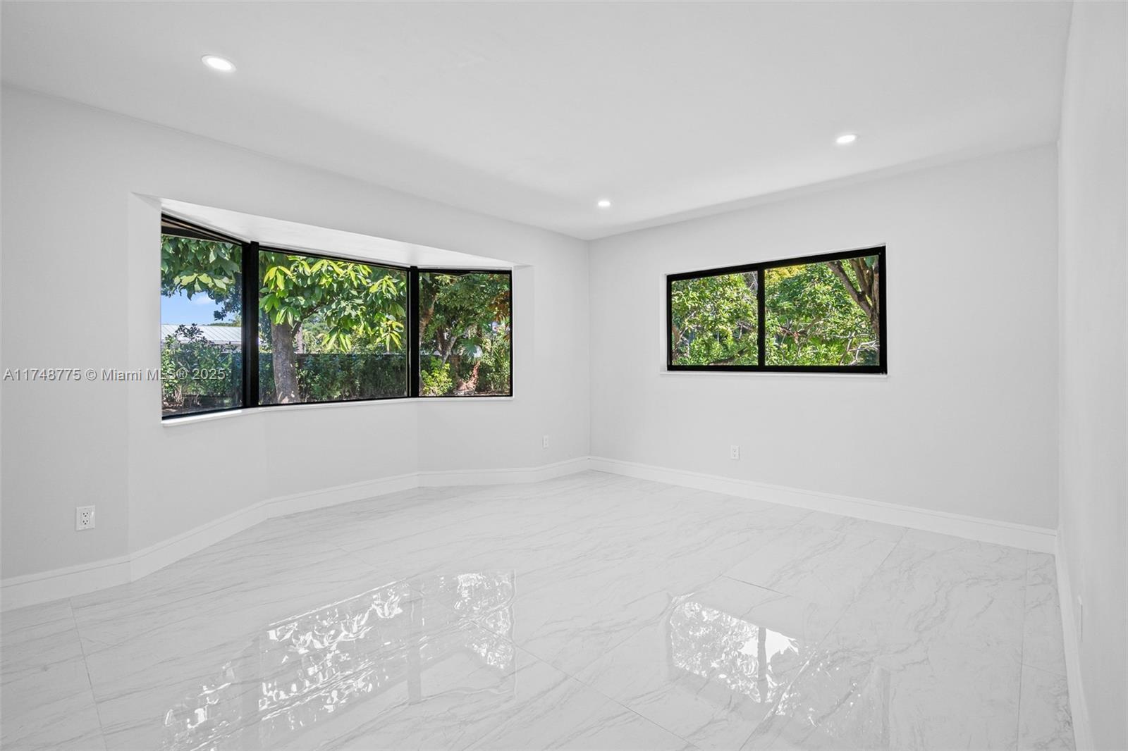 PINE SHORE SEC 1 - Residential