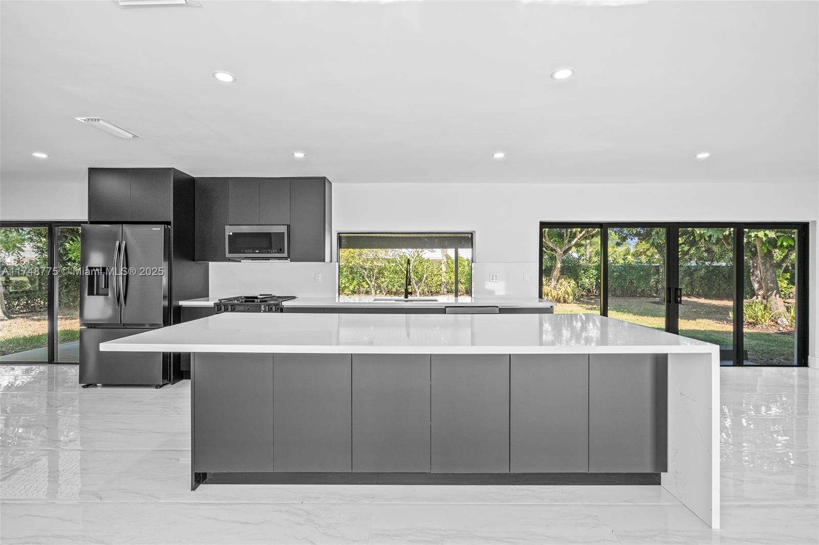 PINE SHORE SEC 1 - Residential