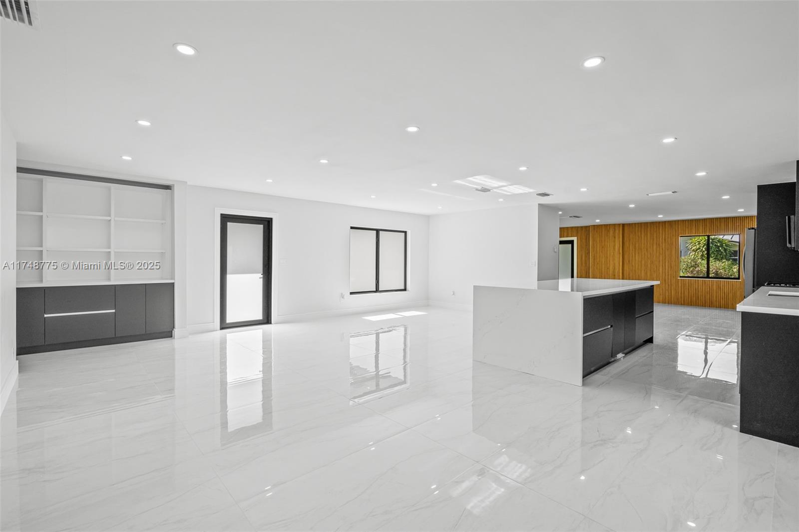 PINE SHORE SEC 1 - Residential