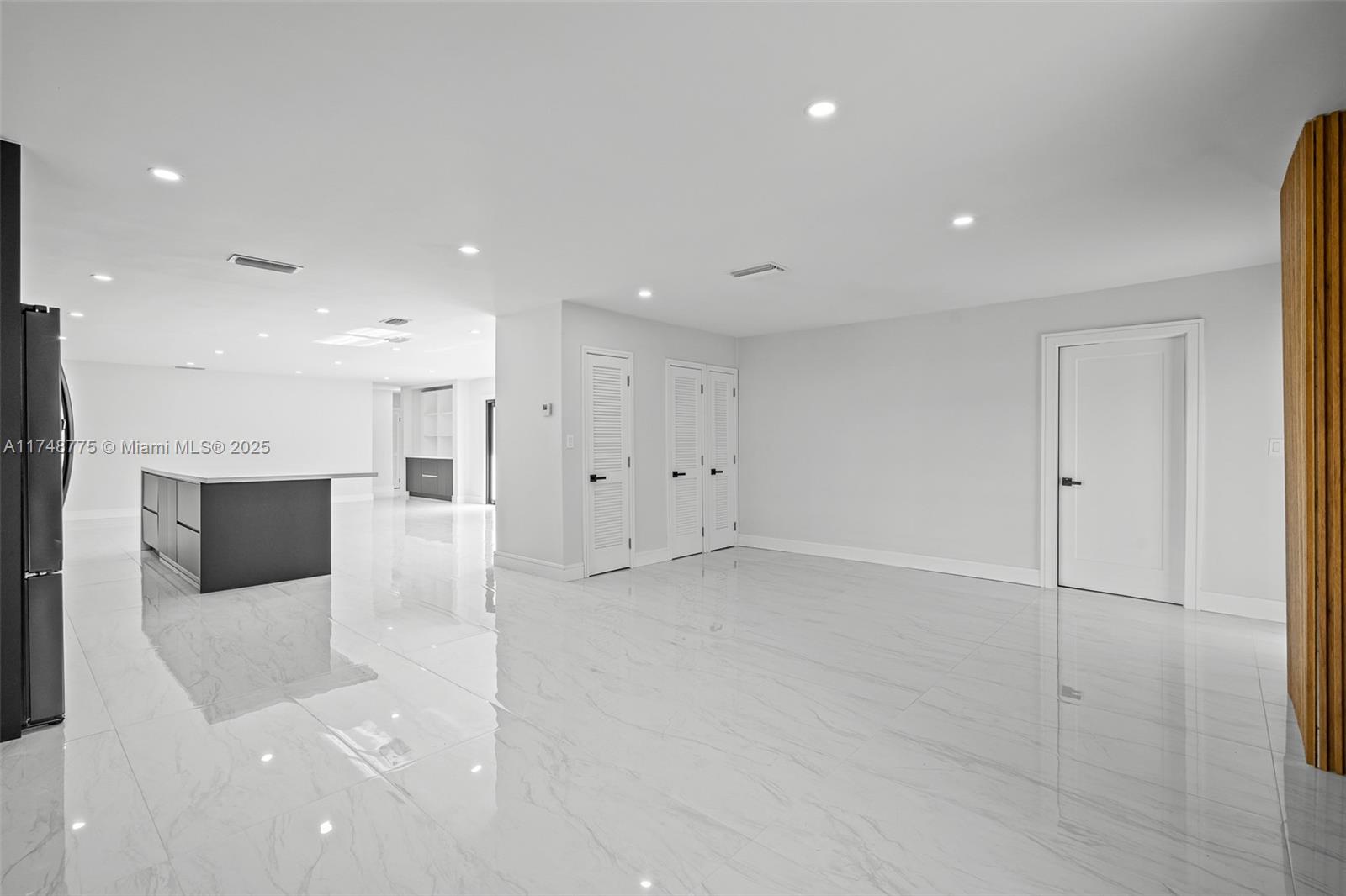 PINE SHORE SEC 1 - Residential