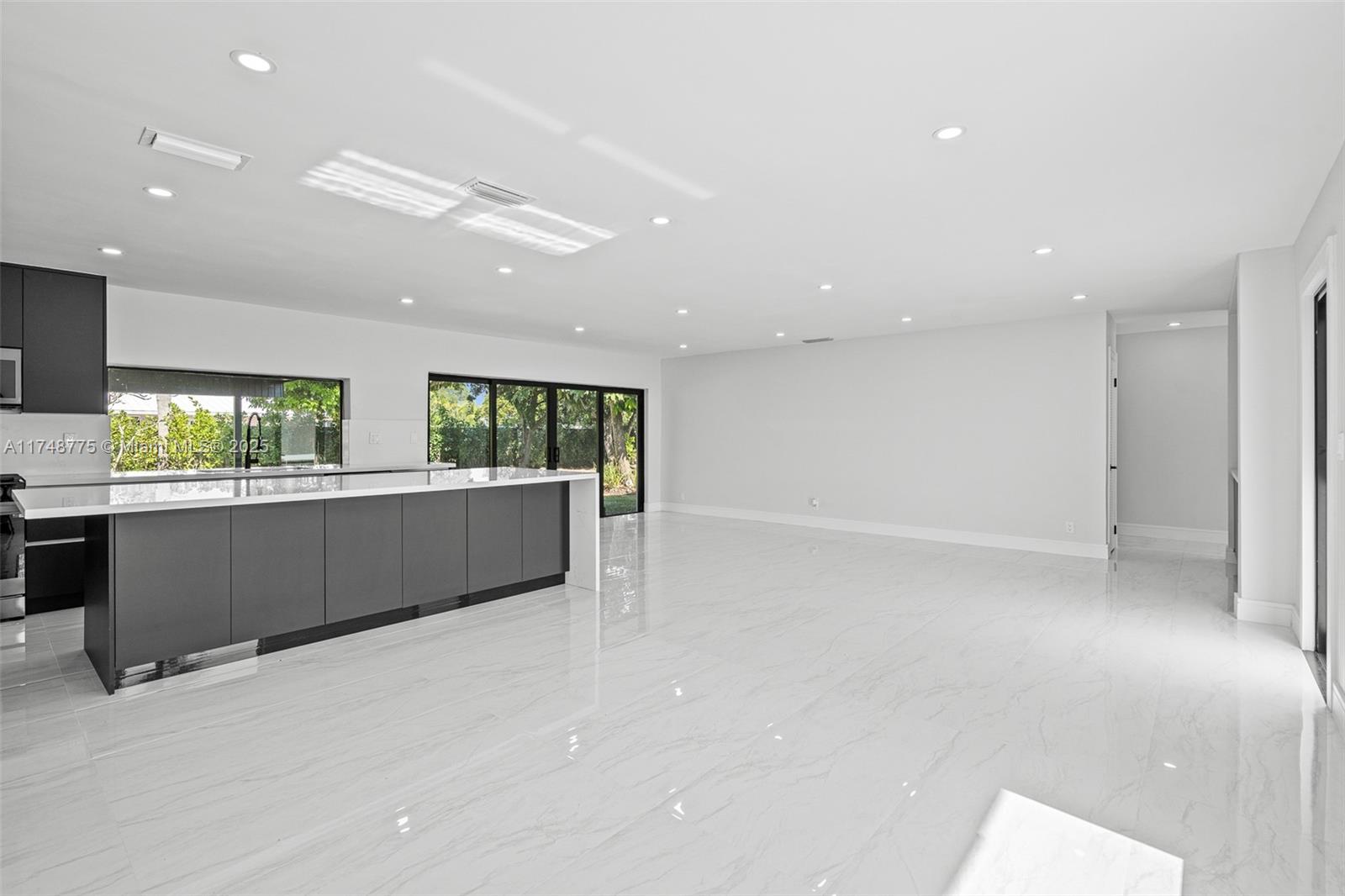 PINE SHORE SEC 1 - Residential